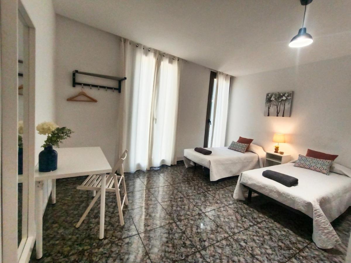 By Plaza Urquinaona Rooms Barcelona Ngoại thất bức ảnh