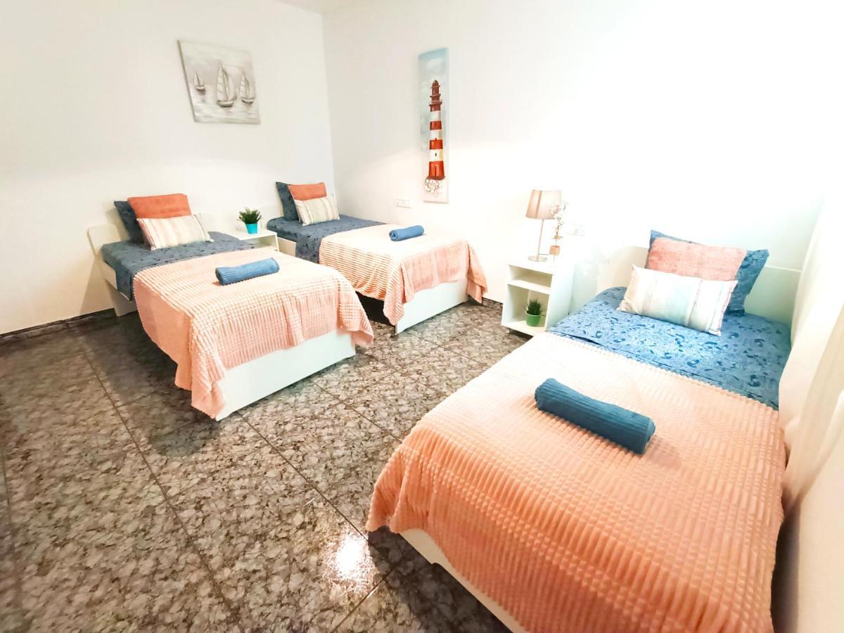 By Plaza Urquinaona Rooms Barcelona Ngoại thất bức ảnh