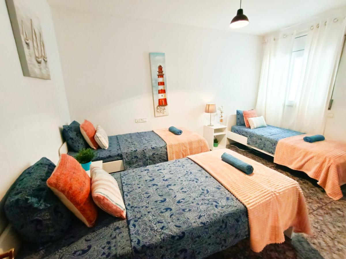 By Plaza Urquinaona Rooms Barcelona Ngoại thất bức ảnh